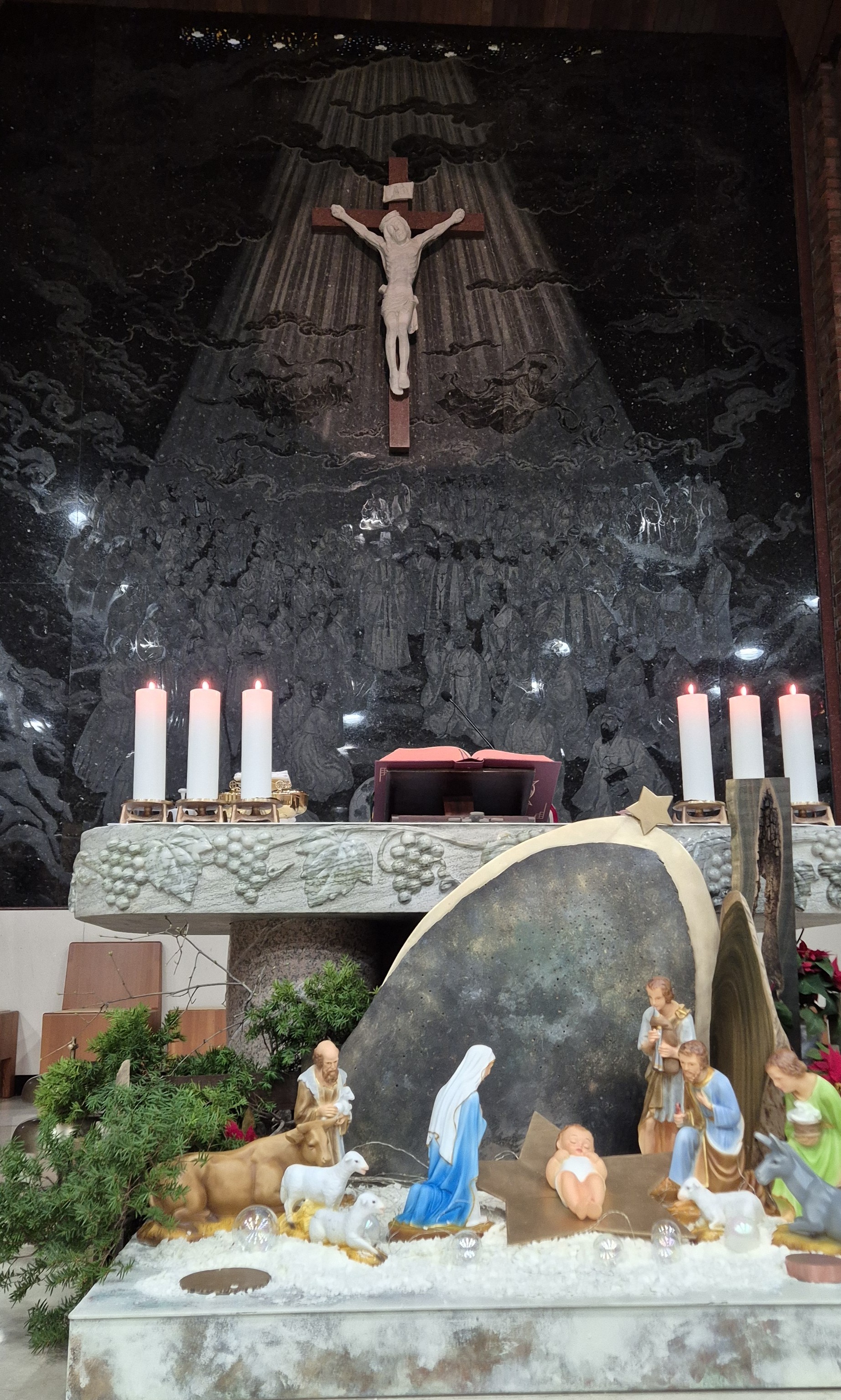 KakaoTalk_20251226_0329391112025년 구유사진1.jpg